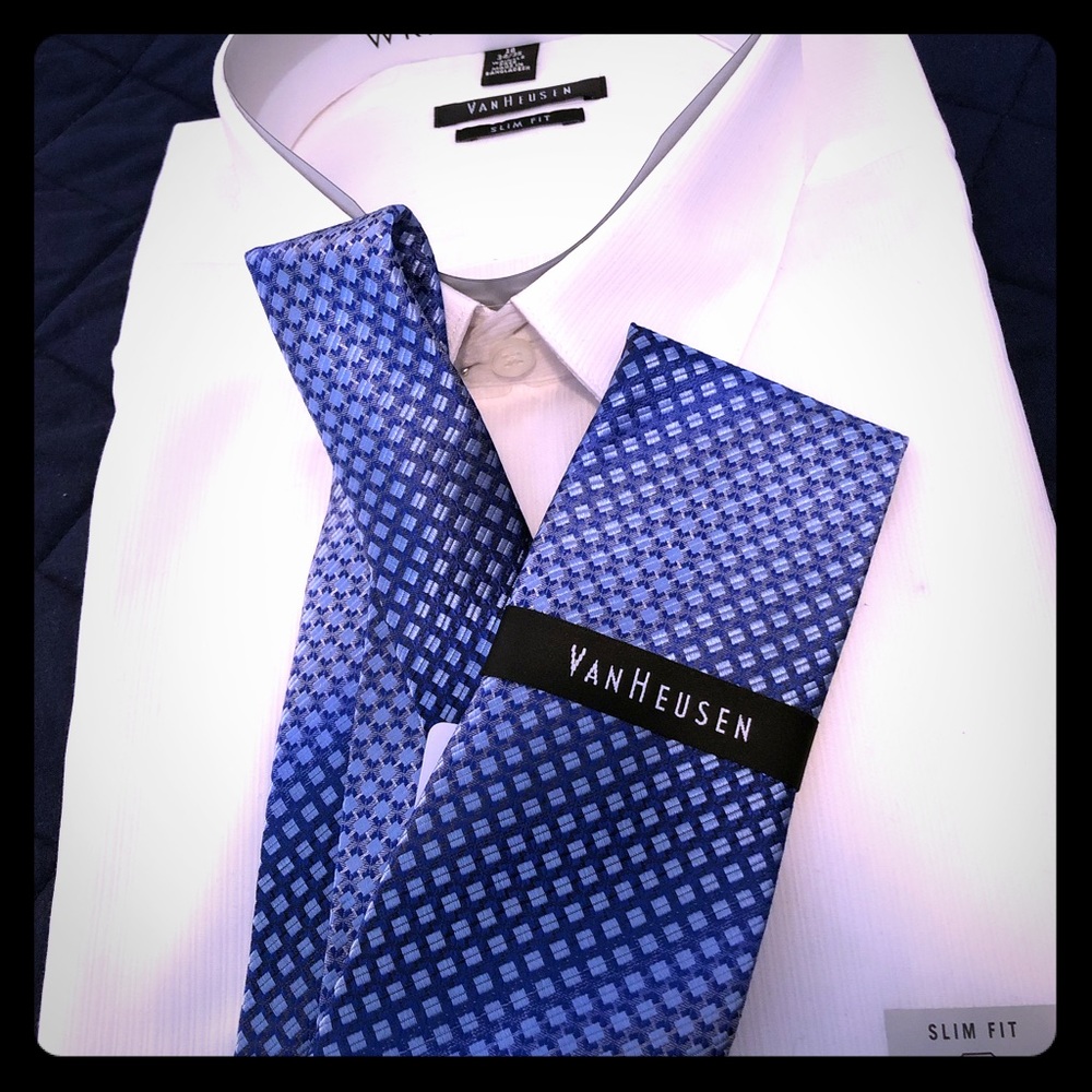 VanHeusen dress shirt and tie
